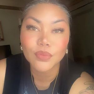 Meet your Posher, Dawn